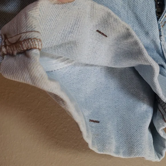 Vintage Girl's Guess Y2K Denim Cuffed Shorts - Picture 9 of 9